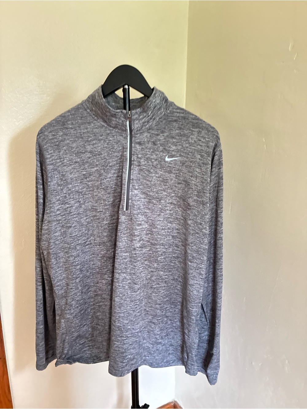 Nike Men's Heather Gray Quarter-Zip Performance Top